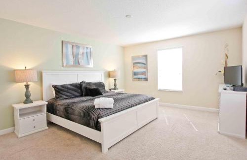 West Kissimmee House | Fall Escape 5BR w/Spa Near Disney