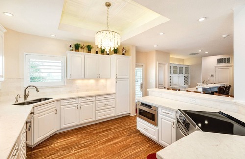 Pirates Beach House | Fall for Galveston 15% Off Your Stay This Season