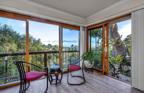 Hollywood Hills Apartment | Fall for This Sale - 25% Off
