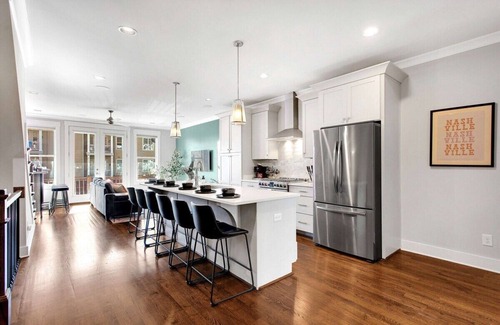 Eighth Avenue House | Fall game room, full kitchen, smart TVs near Gulch & 12 South