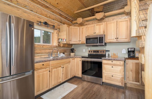 Georgetown Cabin | Fall @ GTL; Dogs, Lake Views & Fire Pit