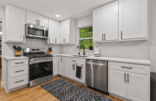 St. Charles House | FALL SALE NOW | Private |Game Rm | Hot Tub
