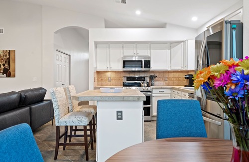 Paradise Valley Village House | Fall Specials - Heated Pool w/Waterfall and Hot Tub! 4 Luxury Bedrooms