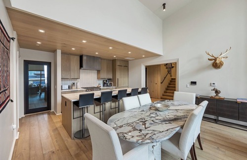Jackson Condo | Fall Views & Hot Tub | Luxe Jackson Retreat