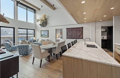 Jackson Condo | Fall Views & Hot Tub | Luxe Jackson Retreat