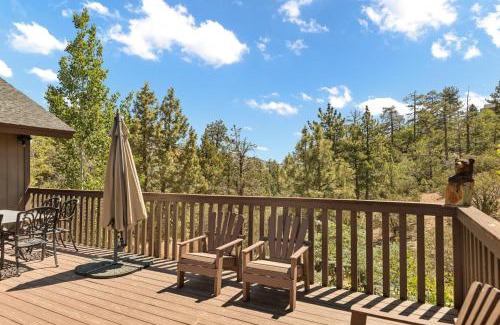 Castle Glen Estates House | Fallen Leaf Hideaway Castle Estate