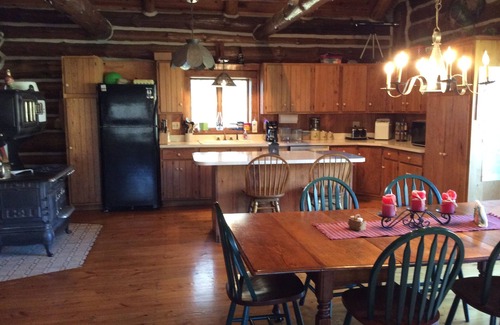 Millerton Cabin | Fallview Cabin PA Grand Canyon - Wellsboro & Finger Lakes Wineries - Corning NY