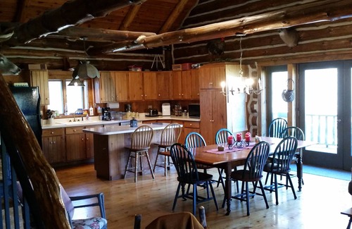Millerton Cabin | Fallview Cabin PA Grand Canyon - Wellsboro & Finger Lakes Wineries - Corning NY