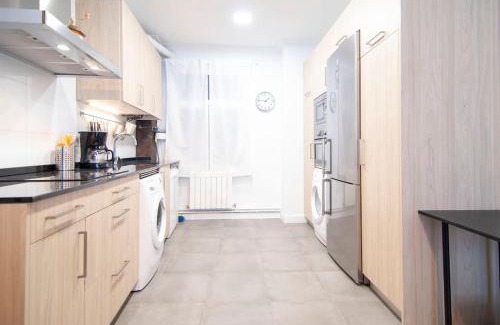 Bilbao Old Town Apartment | FAMILIAS Y GRUPOS - Muy buena UBICACION - BILBAO