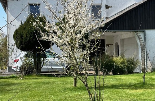 Lutzerath Apartment | Familienfreundliche Ferienwohnung für 5 Personen
