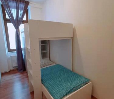 Friedrichstadt Apartment | Familienfreundliches Apartment im Zentrum für Geschäftsreisen und privat