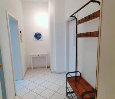 Friedrichstadt Apartment | Familienfreundliches Apartment im Zentrum für Geschäftsreisen und privat