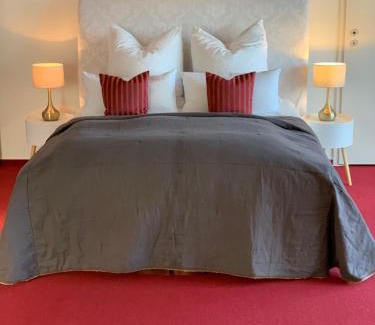 Neuhof/Marienrode/Hildesheimer Wald Apartment | Familiensuite in Villa