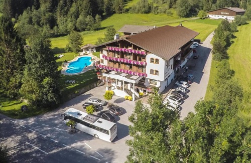 Sonnenberg House | Familienzimmer »abendsonne« Midstay - Hotel Haflingerhof