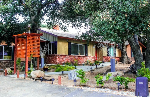 Sunland-Tujunga House | Families! Couples! Corporate Retreats! Perfect for any stay. #HSR21-000870