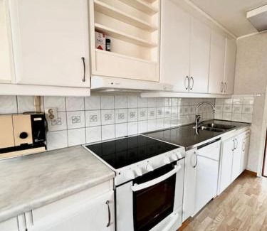 Gothenburg Villa | Familjevänligt Stort Hus (Gratis Parkering)