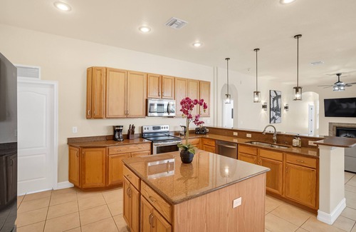 Punta Gorda House | Family 4 Bedroom 3 Bathrooms Villa w/Heated Pool and Paradise View