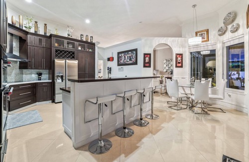 Palmetto Bay House | Family 4BR Escape Pool Arcade Sleeps 12