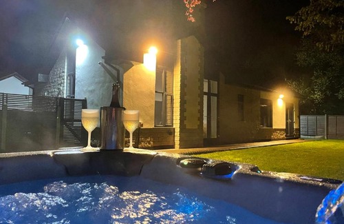 Appleby-in-Westmorland House | Family and Dog Friendly Luxury 3 Bed Property - With hot tub