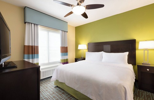 Biggar Hotel | Family and Friends Vacay! 3 Spacious Units w/Kitchen