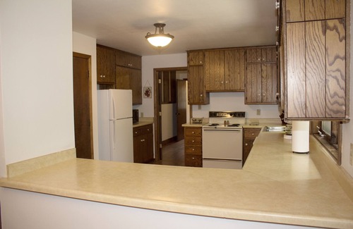 West Bend House | Family and pet friendly house in beautiful Sandy Knoll County Park!