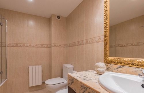 El Baix Guinardo Condo | Family apartment in the Park Güell with parking. HUTB-010771