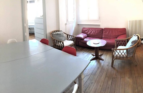 Cahors Old Town Apartment | Family apartment near Lot