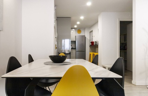 Parque Ayala Apartment | Family Apt next to tren Station by SharingCo
