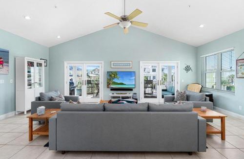 Bonita Springs House | Family Beach House, 4 Bedroom, 3 Bath, Sleeps 14