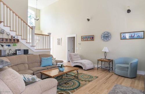 West Wing Estates House | Family Beach Time! 15% Off 7+ Nights - Short Walk To Beach Access