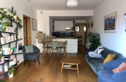 Arcueil Apartment | Family cocoon with garden