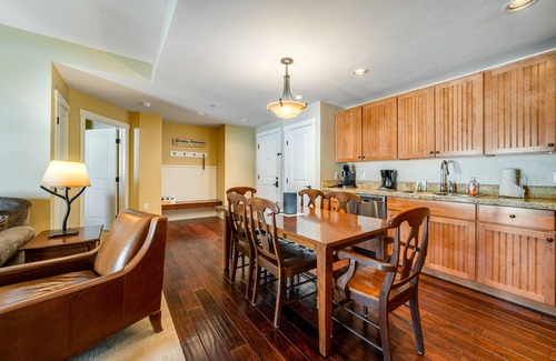 Silvercreek Condo | Family condo w/shared pool & hot tub/private washer/dryer, WiFi - near skiing