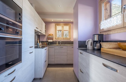 Les Bossons Ski Chalet | Family Cottage With Balcony In Chamonix
