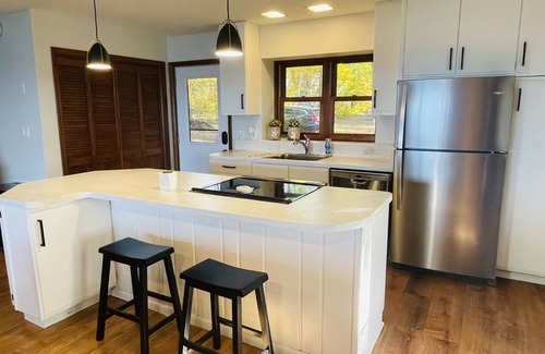 West Olive House | Family cottage on 100 ft of private Lake Michigan beach