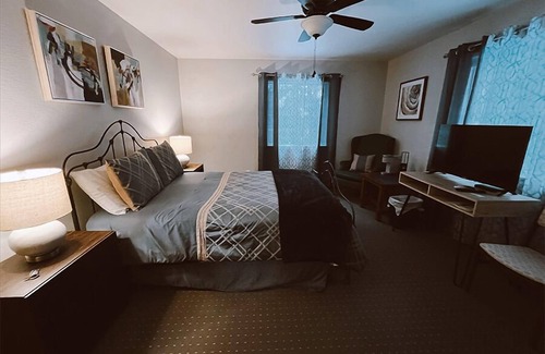 Shingletown Bed & Breakfast | Family Deluxe Suite at Tall Timbers Bed & Breakfast