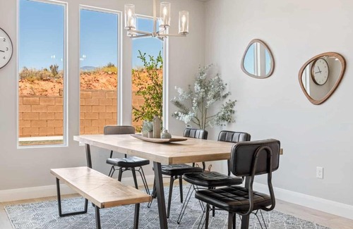 Washington House | Family Desert Oasis home