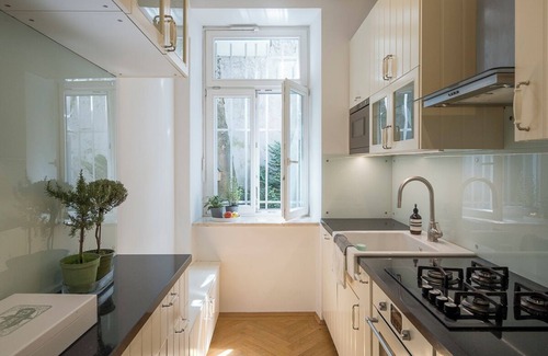 Maximilianeum Apartment | Family Destination, English Garden, Beer Garden, Wienerplatz