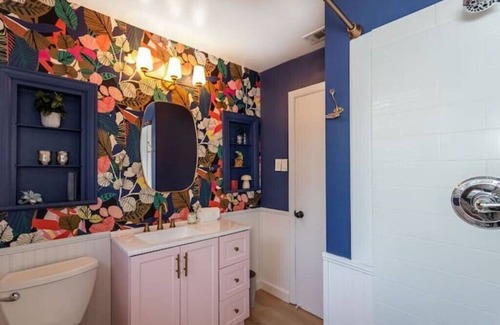 Savannah House | Family & Dog Friendly Fun New Renovation w/Pool!