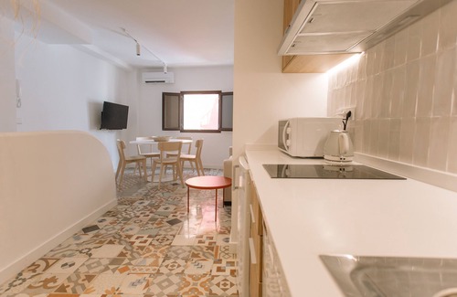 Old Town Apartment | family duplex family bathroom with shower