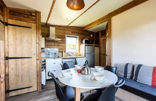 Seillac Ski Chalet | FAMILY Ecolodge MANYARA range: New for 2024! Sleeps 6