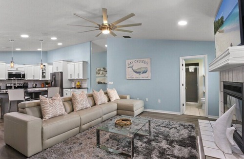 Palma Sola House | Family Estate|Themed Bunk Rooms|6BR/18ppl