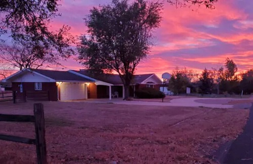 Broomfield Other | Family Farmhouse in the Front Range - Close to Boulder & Denver!