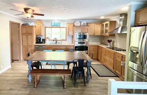 Gravois Mills House | Family favorite lakehouse in amazing cove with great dock and deep water!