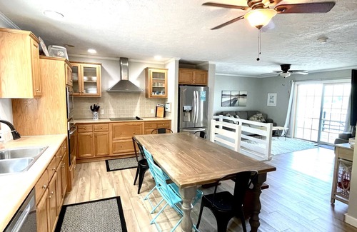 Gravois Mills House | Family favorite lakehouse in amazing cove with great dock and deep water!
