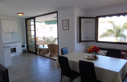 Puerto de Santiago Apartment | Family Flat with 3 bedrooms, 1 bathroom near ocean & Los Gigantes