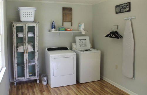 St. Francisville House | Family friendly house on quiet corner in downtown St. Francisville