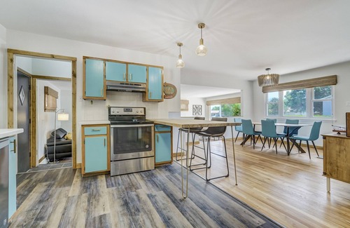 West Colorado Springs House | Family Friendly Home with Hot Tub! ☀️Sleeps 8