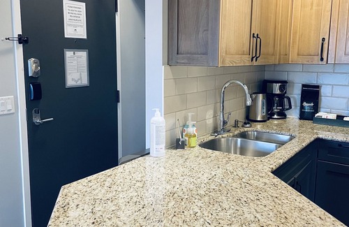 Canmore Condo | Family friendly 2BR/2BA condo - Sleeps 6 - Views & location!