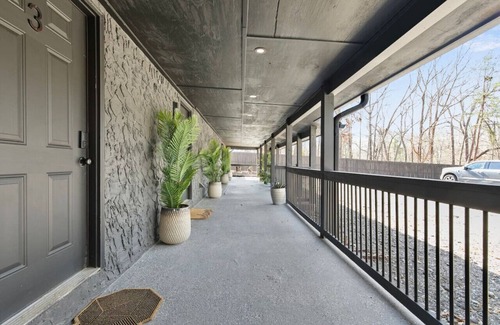 Mableton Apartment | Family-Friendly 2BR Getaway