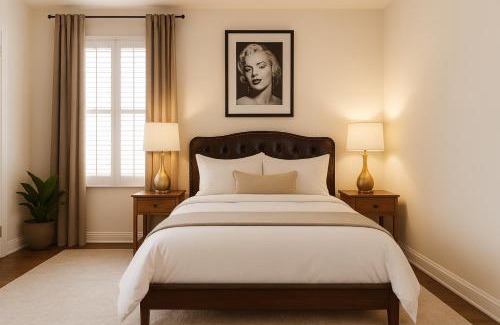 Melrose Apartment | Family-Friendly 2BR - Hollywood Hills, Near Griffith Park